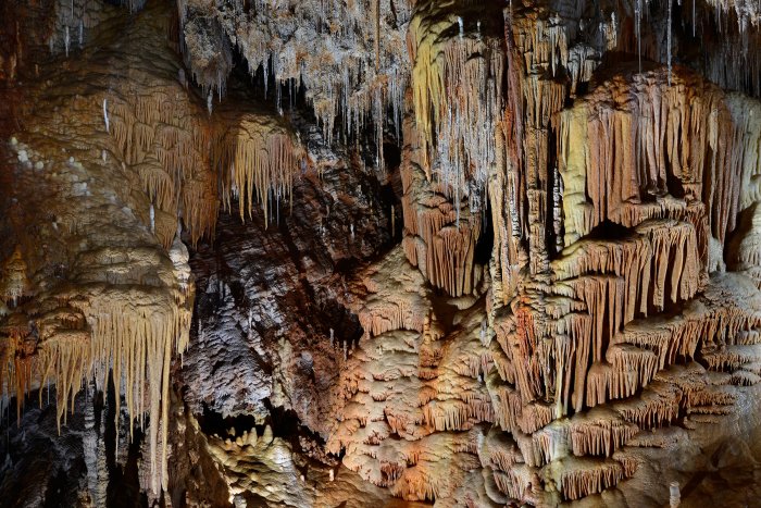<p>Photos réalisées dans la partie aménagée de la grotte de Clamouse en 2017</p>