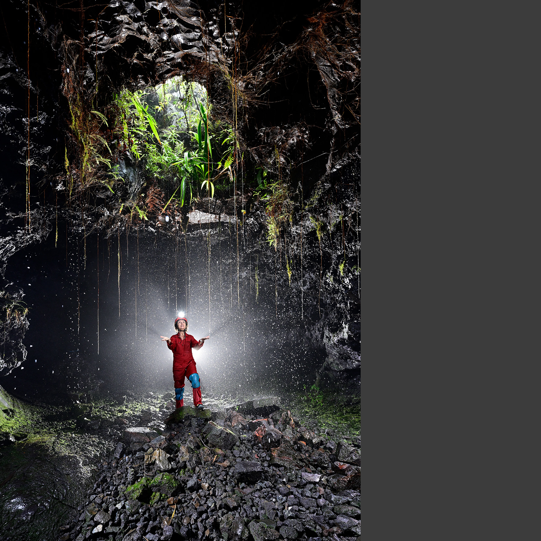 Tunnel  de la coulée 2004 (La Réunion)