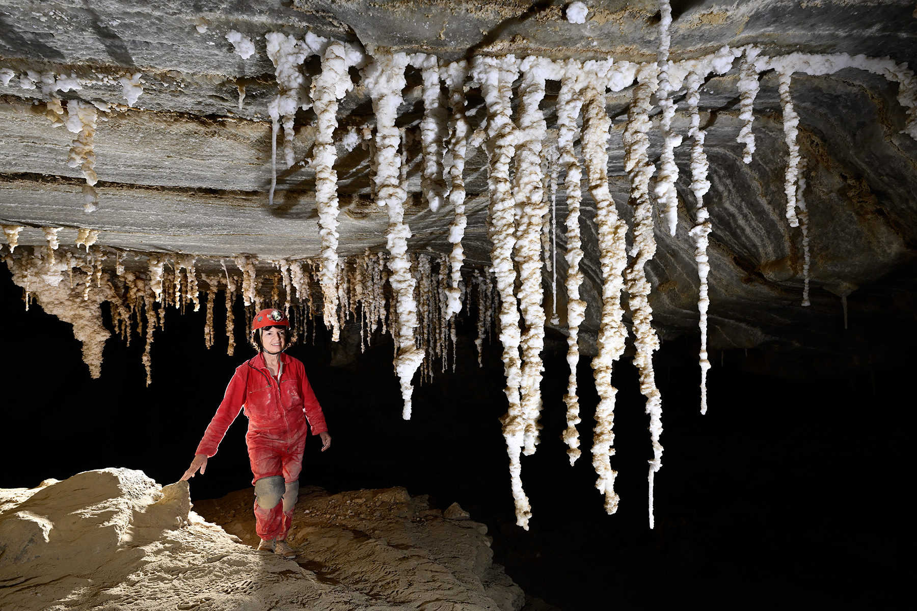 Malham cave (Mont Sodome, Israël) - Ensemble de stalactites de sel 