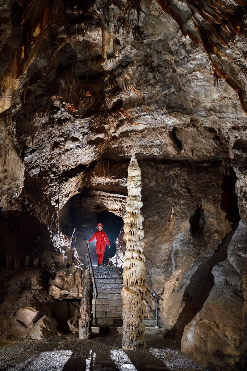 Grotte de Han (partie touristique) - Le Minaret (grande stalagmite au milieu de la galerie)