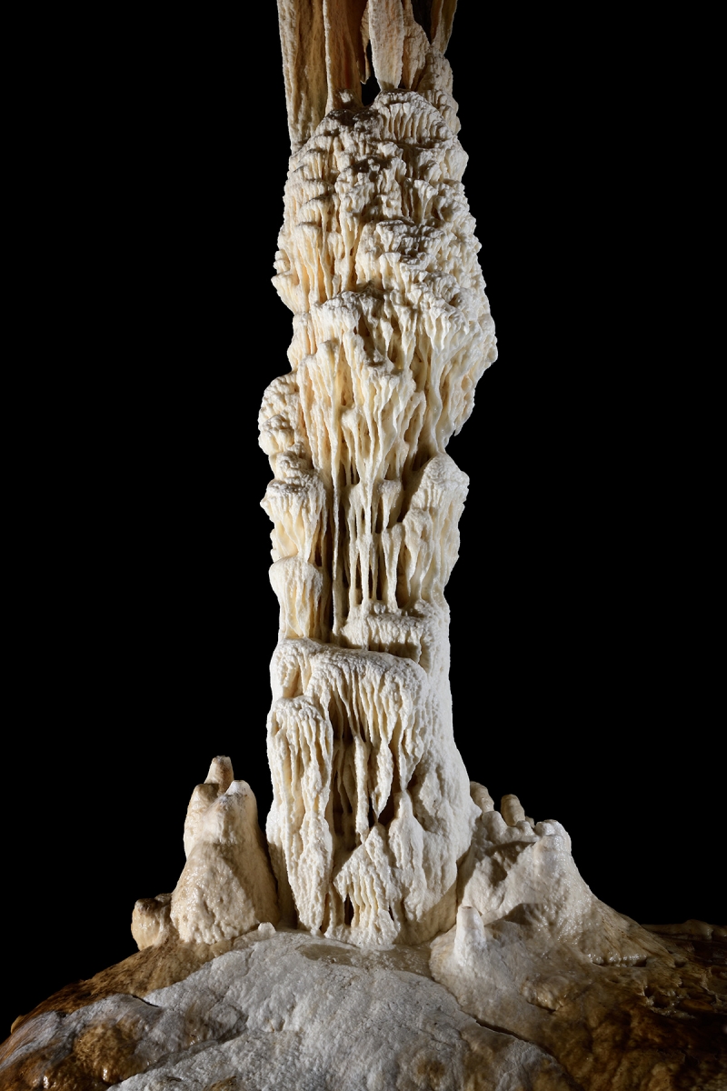 Grotte du père Noël - grande colonne blanche (détail)