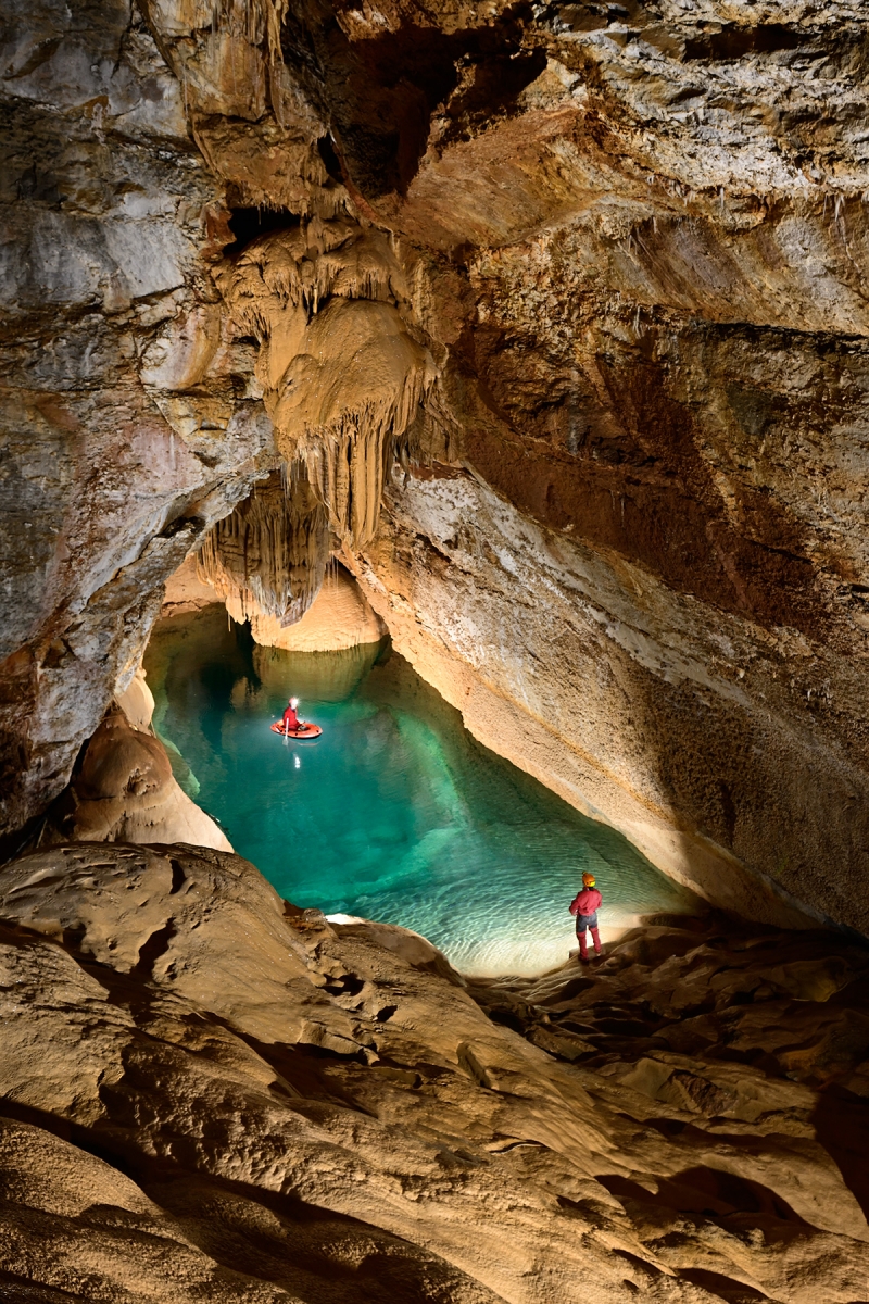 Grotte de Trabuc (Gard) - Le Lac de Minuit (partie aménagée)