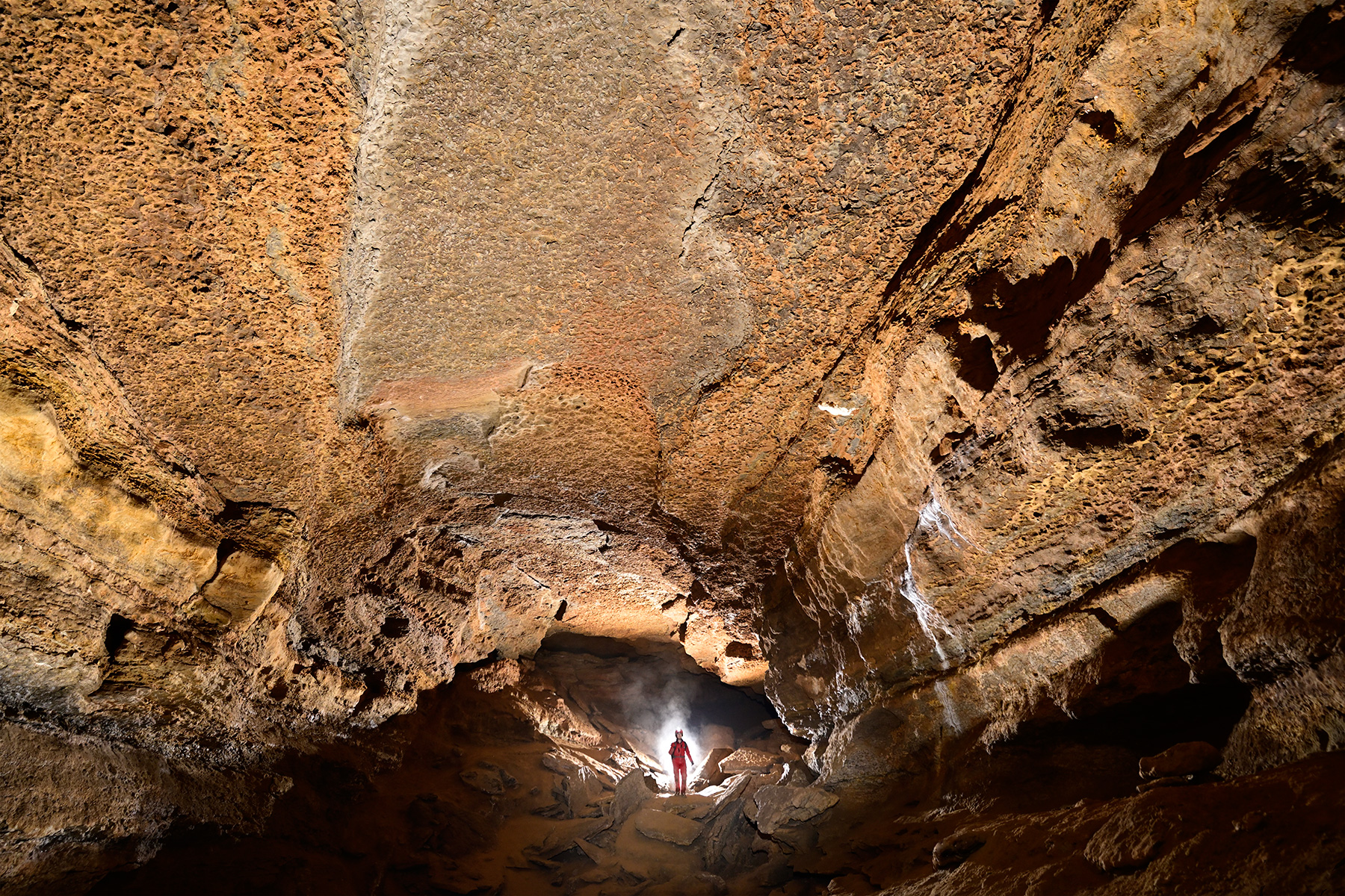 Grotte de Trabuc (Gard) - Galerie du "long couloir" après la salle des vasques