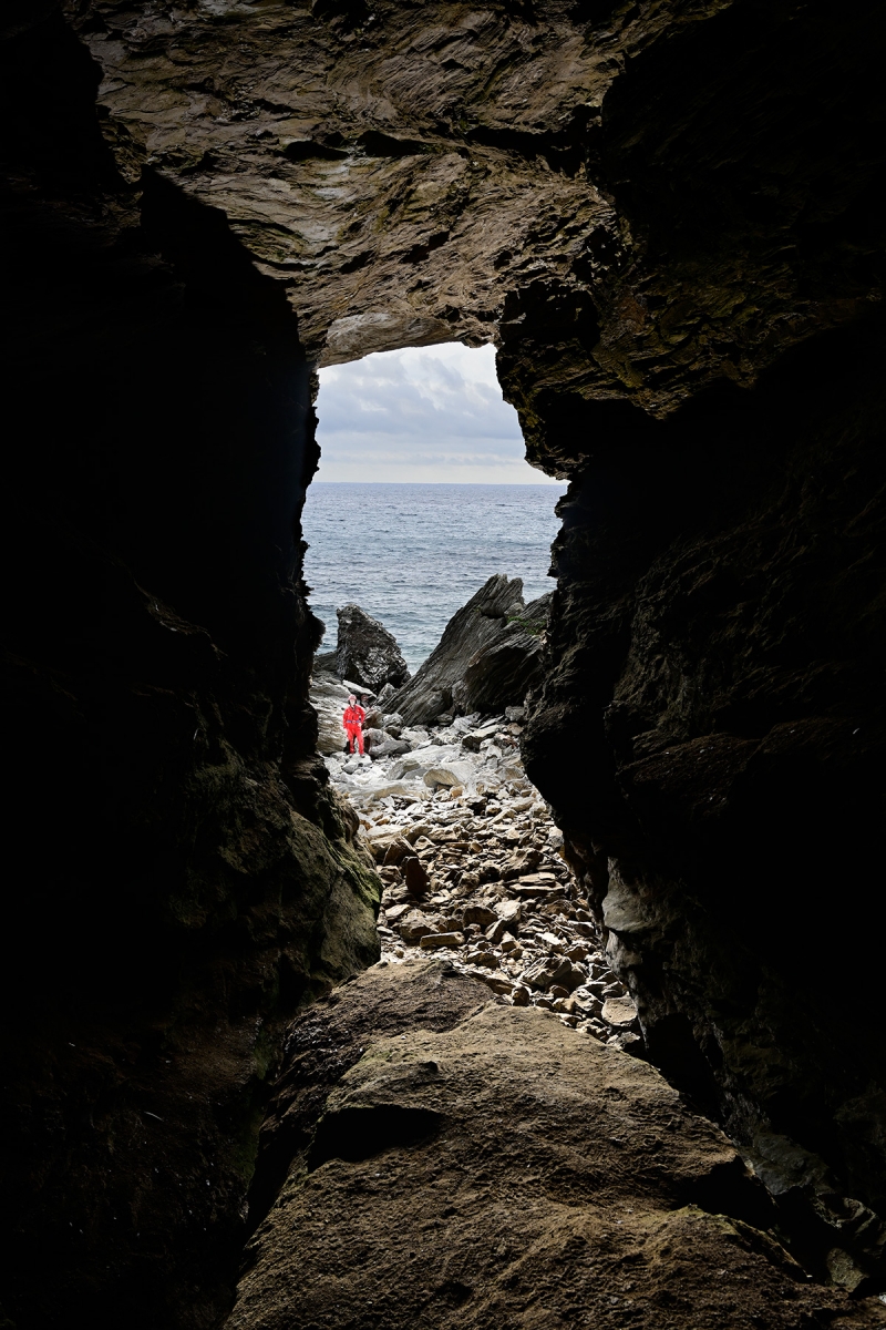 Grotte de Santa Catalina (Corse) - Entrée vue de l'intérieur