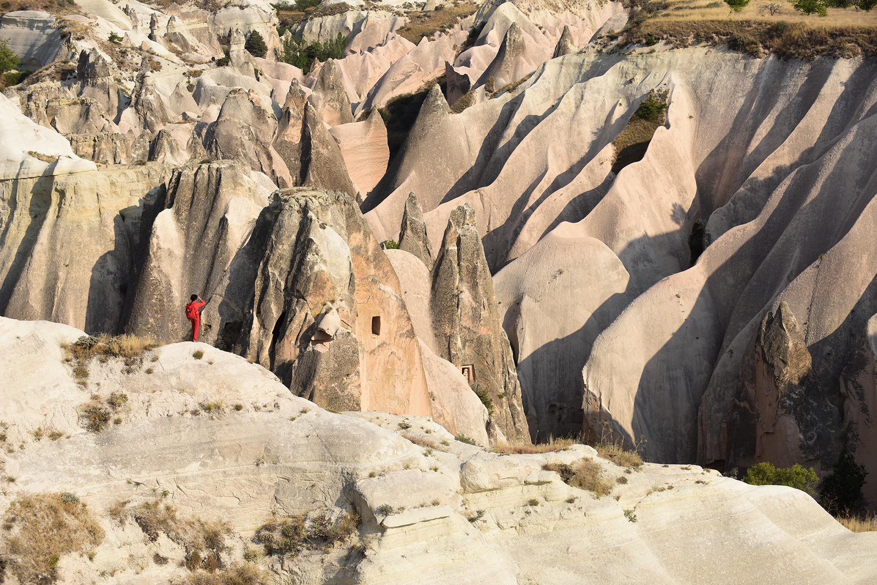 Turquie - Cappadoce - Vallée de Göreme - Tufs volcaniques avec habitations troglodytiques