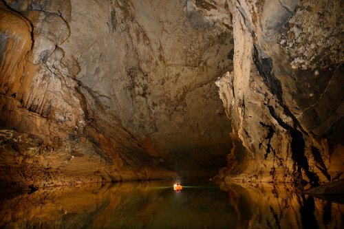 Grotte de Kong Lor (province de Khamouanne - Laos).Rivière souterraine Hinboun.(SP-13-0148)