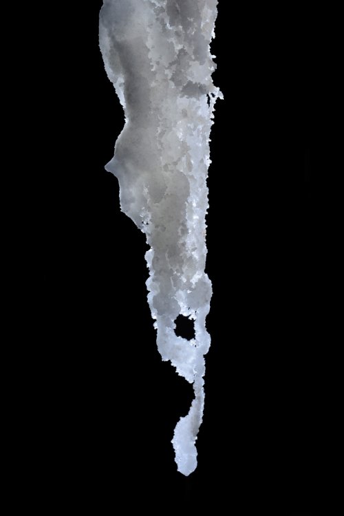 Grotte de Clamouse - Stalactite corrodée avec goutte au bout (SP-17-0221)