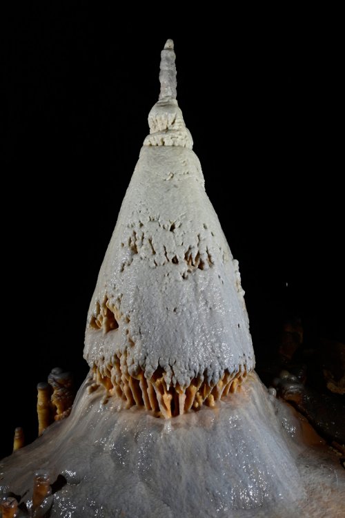 Grotte de Dargilan partie touristique (Lozère) - La Pagode (grande salle du Chaos)(SP-18-0282)