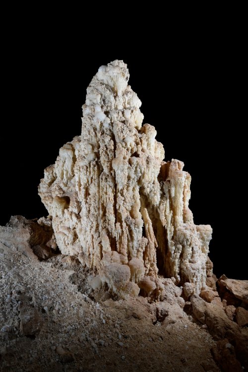 Cottonwood Cave Second Parallel (USA - Nouveau Mexique)  - Stalagmite d'epsomite (sulfate de magnésium)(SP-18-1052)