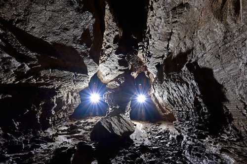 Butler cave (Virginie, USA) - Galerie double (flashs en contre-jour)(SP-21-2065)