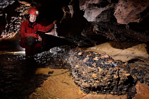 Grotte de Foissac (Aveyron) - Sédiments déposés dans le lit de la rivière souterraine (SP-23-0647)