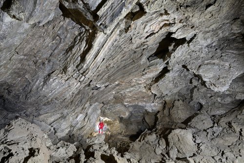 Malham cave (Mont Sodome, Israël) - Grande salle dans le sel avec des blocs effondrés(SP-23-0888)