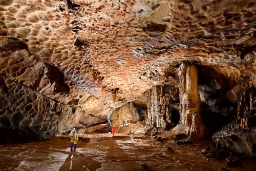 Grotte de Saint-Marcel d'Ardèche (réseau I) - Grande galerie au niveau des colonnes de la Mosquée et du Minaret(SP-23-1402)