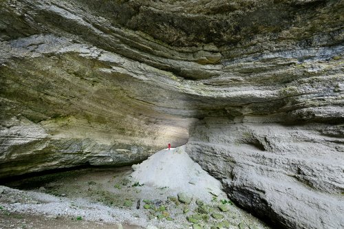 Grotte du Trésor (Doubs) - Entrée de la grotte(SP-24-2318)