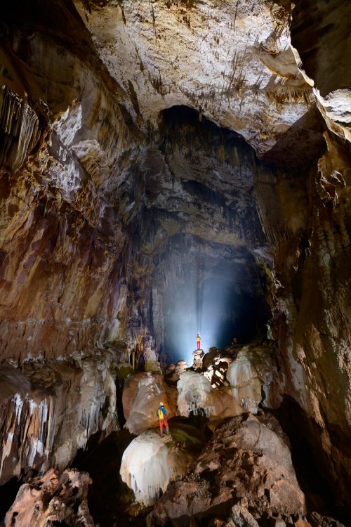 Medvedjak Jama - Grande galerie au pied du puits d'entrée(SP-13-1267)