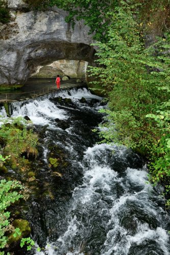Source intermittente de Fontestorbes (Ariège)(HY-20-0063)
