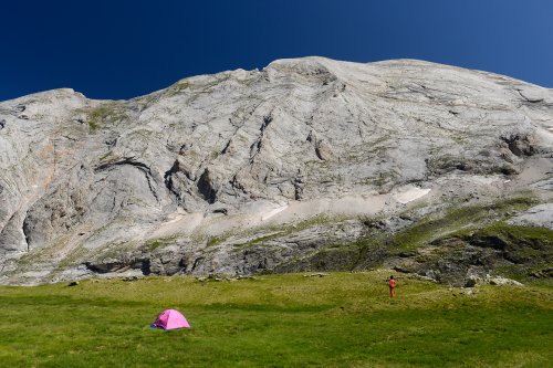Punta Alta de Las Blancas (au dessus de la vallée de Pineta, Espagne).(MO-12-0152)