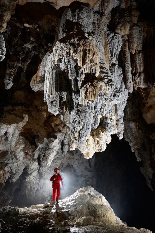Ilgarini Cave (Kure Mountains National Park - Turquie) : stalactites massives.(SP-15-0841)