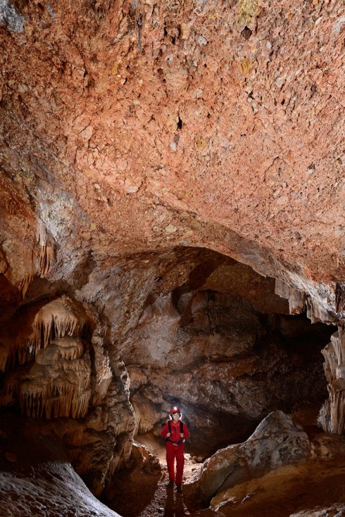 Cova Den Canet (Majorque, Baléares, Espagne) - Cavité dans les conglomérats(SP-15-1359)