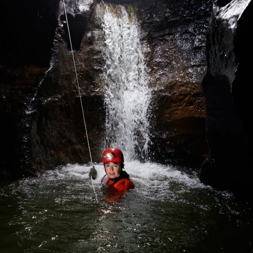 Rivière souterraine du Saut de la Pucelle (Lot) - Cascade de la Grande Marmite en basses eaux(SP-18-1249)