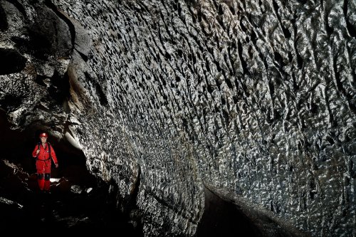 Mont Fuji lava tube (Mont Fuji, Japon) - Paroi avec rides de laves (SP-19-0421)