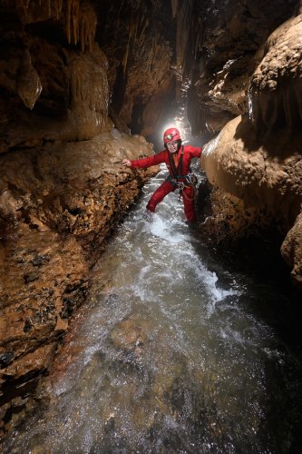 Grotte de Milandre (Suisse) - Progression dans la rivière(SP-22-2066)
