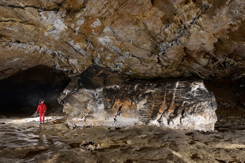 Grotte préhistorique de Bédeilhac (Ariège) - Colonne effondrée (le "tombeau de Roland")(SP-22-2274)