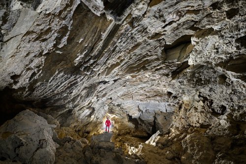 Malham cave (Mont Sodome, Israël) - Grande salle dans le sel avec des blocs effondrés(SP-23-0887)