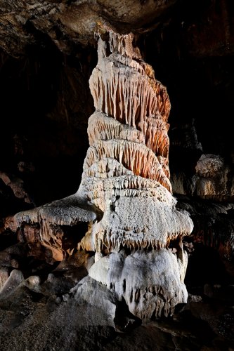 Baradla barlang (Hongrie) - Grande colonne massive colorée(SP-24-2085)