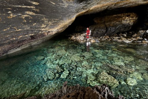 Gouffre de la Pierre Saint-Martin (Pyrénées-Atlantiques) - rivière en basses eaux entre la salle de la Verna et la salle Chevalier(SP-24-2253)