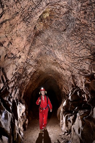 Gcwihaba cave (Botswana) - Petite galerie aux parois en "peau d'éléphant"(SP-25-1168)