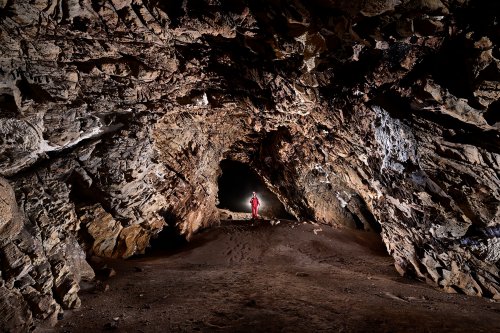 Gcwihaba cave (Botswana) - Grande galerie au sol recouvert de guano(SP-25-1199)