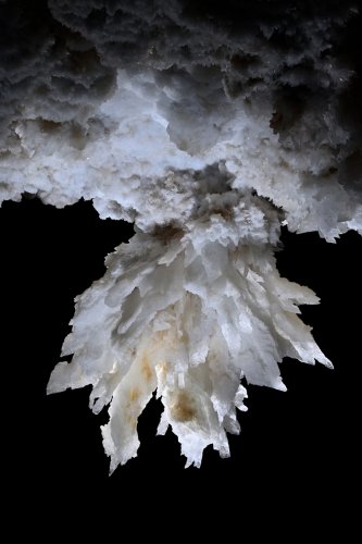 Grotte de Tush Yurruk (Turkménistan) -  Petit chandelier de gypse.(SP-26-0462)