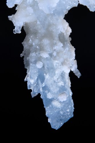 Grotte de Hushm-Oyeek (Turkménistan) - Stalactite de célestine (sulfate de strontium)(SP-26-0568)