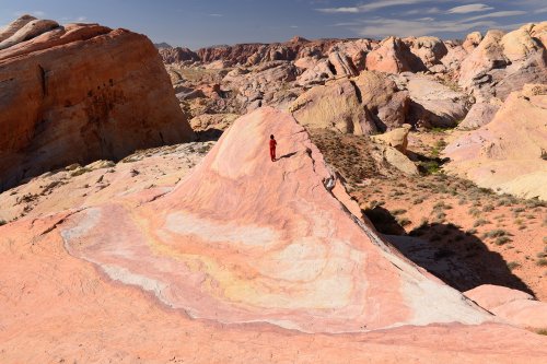 Valley of Fire State Park (Nevada, USA)- formation de grès multicolores dans le secteur oriental de White Domes(VO-14-1405)