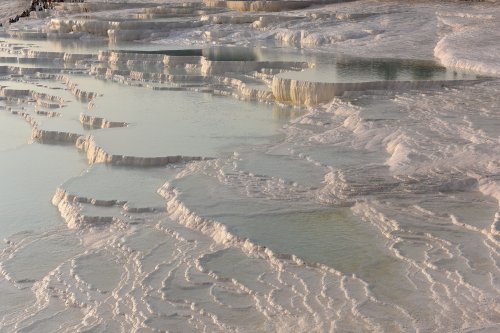 Turquie - Site de Pamukkale : gours dans les travertins. (VO-15-1269)