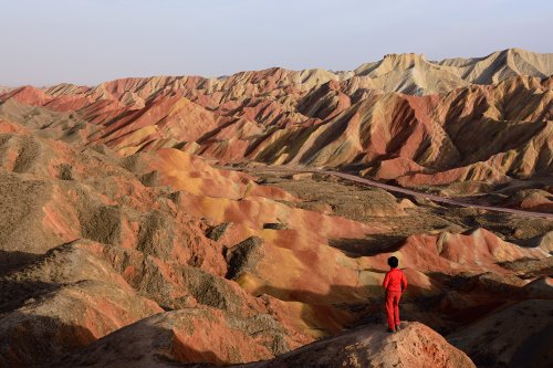 Parc géologique national de Zhangye Danxia (Chine, province de Gansu) - secteur de Dragon Playing With Fire au coucher de soleil.(VO-16-0742)