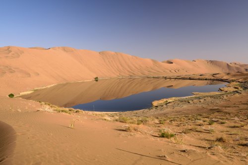 Désert du Badain Jaran (Chine, Mongolie Intérieure) - Lac de South Suming Ji Ling. (VO-16-1308)