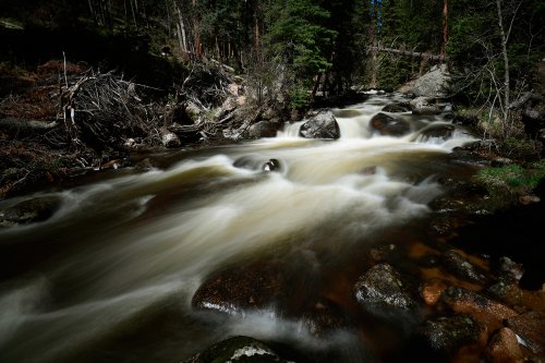 Rocky Mountains National Park (Colorado, USA) - Torrent descendant de Bear Lake(VO-18-0440)