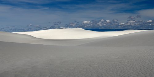 White Sands National Park (Nouveau Mexique, USA) - Jeux de lumière et d'ombre sur les dunes de sable blanc(VO-20-0412)