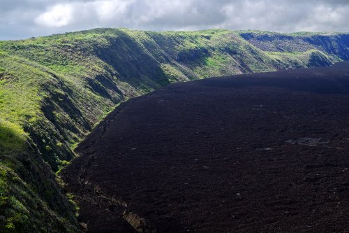 Volcan Sierra Negra (Isabela, Galapagos, Equateur) - Limite sud de la caldeira(VO-26-0604)