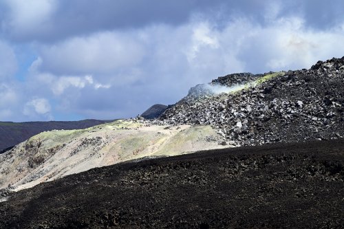 Volcan Sierra Negra (Isabela, Galapagos, Equateur) -  Vue générale des anciennes mines de souffre (Sulfur fumaroles) (VO-26-0728)