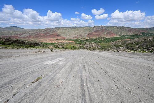 Région du Köytendag (Turkménistan) - Plateau des Dinosaures : vue générale de la dalle avec la vallée en fond.(VO-26-1044)