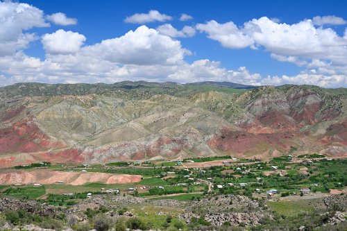 Région du Köytendag (Turkménistan) - Vallée et montagnes colorées  face au  Plateau des Dinosaures(VO-26-1051)