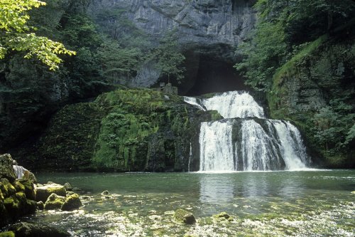 Source du Lison (Nans Sainte-Anne, Doubs)(D 1013)