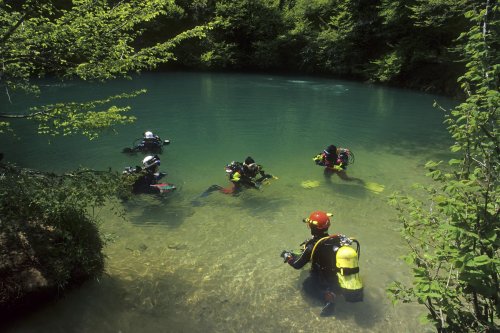 Source de Saint-Sauveur (Lot)(D 2670)