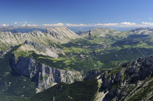 Massif du Dévoluy (vu du Pic d'Obiou)(M 08-0099)