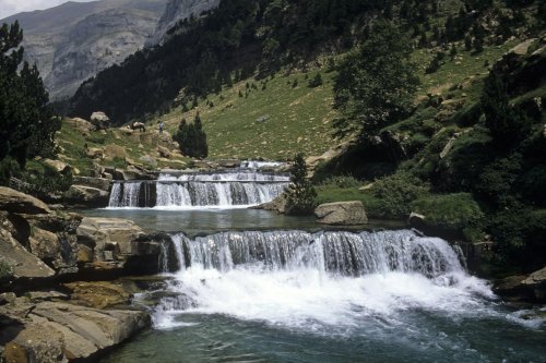 Gradas dans la vallée d'Ordesa (Espagne)(M 1003)