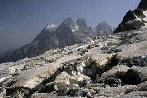 Mont Ventoux vu du Glacier Blanc(M 1073)