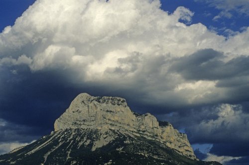 Pena Montanesa (Haut Aragon - Espagne)(M 3276)